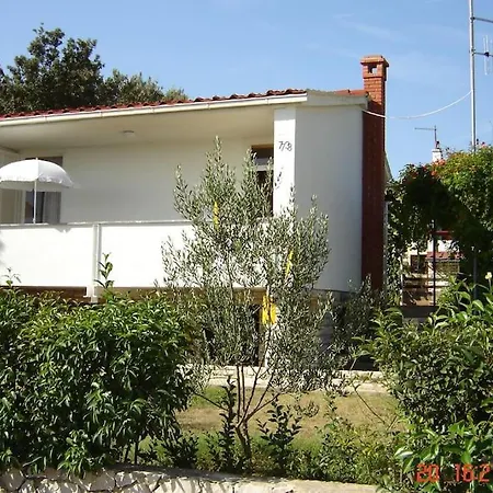 Sunny Punta Skala Holiday home *
