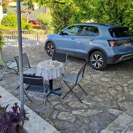 Holiday home Sunny Punta Skala Petrcane